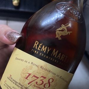 Meet your Posher, Evah